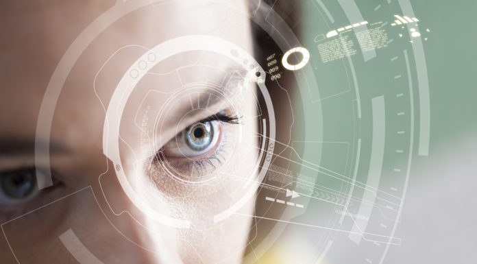 lentilles de contact qui zooment